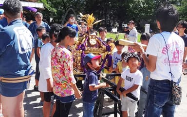 《子供神輿》板橋 大谷口睦連