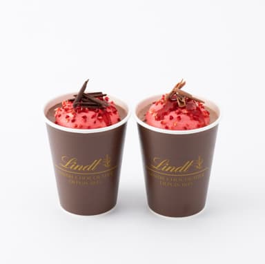 リンツ ストロベリーマシュマロ ホットチョコレートドリンク 全店2