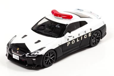 1/43 日産 GT-R (R35) 2018 栃木県警察高速道路交通警察隊車両：左前