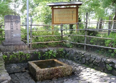 加賀野八幡神社井戸