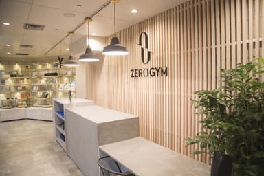 ZERO GYM新宿受付