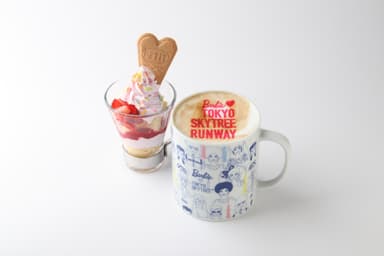 ランウェイカプチーノ＆ミニケーキ