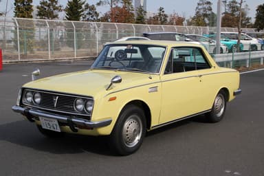 トヨタ１６００GT