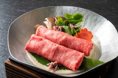 大阪新阪急ホテル直営　日本料理・しゃぶしゃぶ・鉄板焼「有馬」