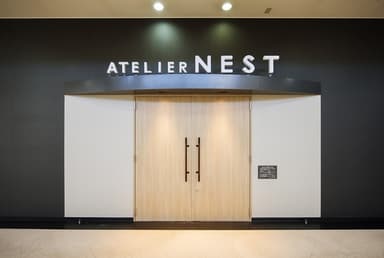 「美術部展」の会場となる「アトリエNEST」1