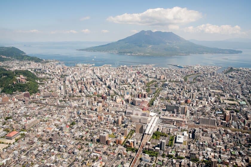 国内外にある火山地域の被害軽減のための取り組みとして
「鹿児島市火山防災トップシティ構想」の策定