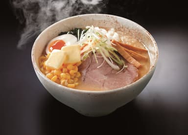 ＜拉麺　頂＞みそコーンバターらーめん