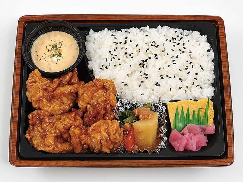 「塚田農場」監修
“若鶏のタルタルチキン南蛮弁当”新発売！
監修商品全５品、５/２１（火）より販売開始　