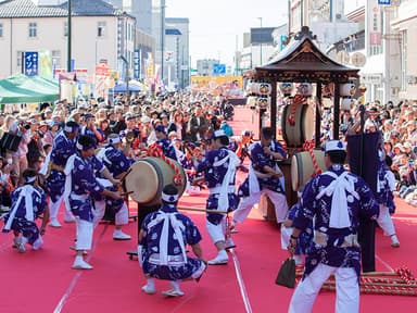 本祭りの風景