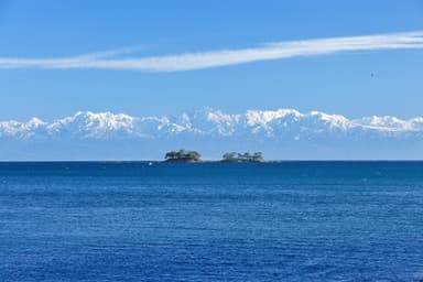 【氷見】海越しの立山連峰