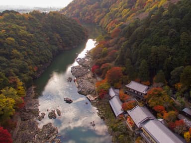 【星のや京都】紅葉・奥嵐山の俯瞰(2)