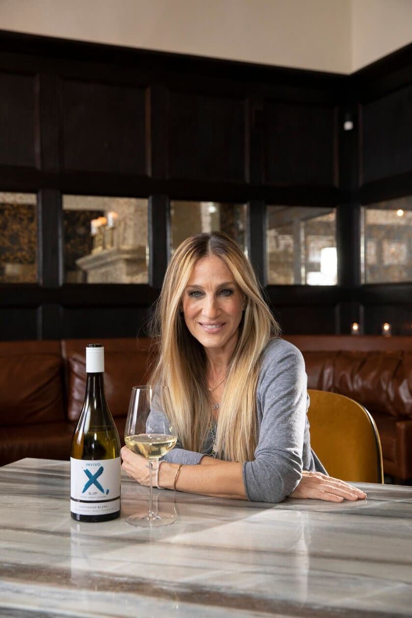 サラ・ジェシカ・パーカーがプロデュースする新ワイン
「Invivo X Sarah Jessica Parker Sauvignon Blanc」が
2019年9月18日に世界同時発売！