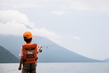 中禅寺に向けて思いっきりキャスト