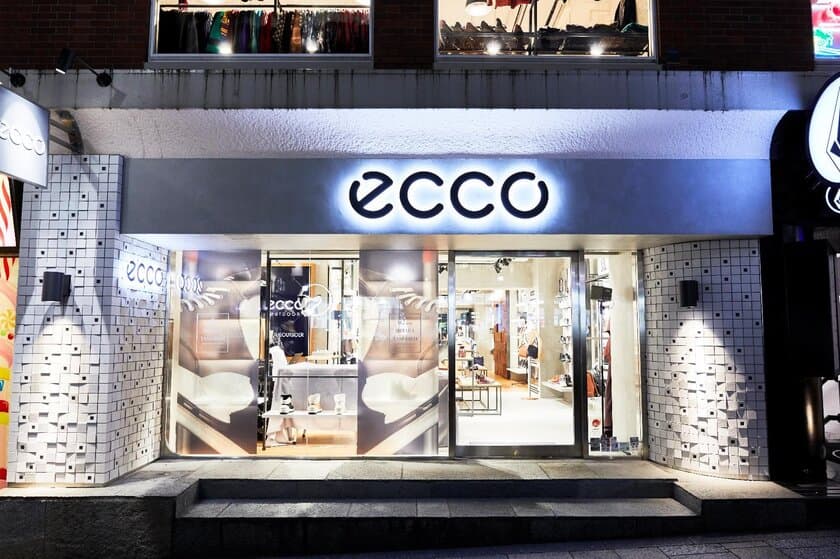 最新ECCOに出会える新機軸コンセプトストアにリニューアル
　『ECCO 表参道店』9月5日(木)オープン　
～Maison MIHARA YASUHIROコラボ商品も発売～