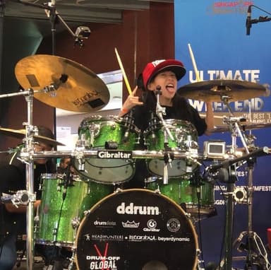 DrumOffGlobal2019決勝大会CHITAA演奏の様子