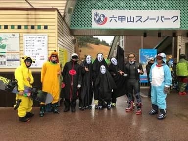 過去のコスプレ来園者の様子