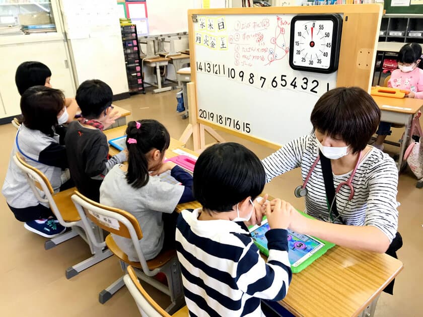 特別支援学級にゲーム式学習アプリを導入した結果、
学習効率が最大2.6倍に！