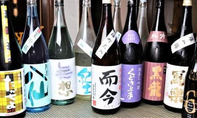 牡蠣のための日本酒「山和for oyster」等、グラスで楽しめる約25種類の日本酒をペアリング