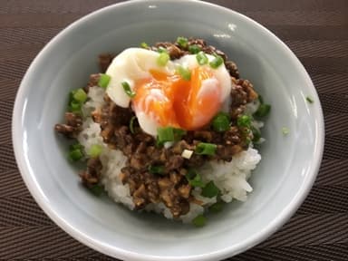 鹿肉そぼろ飯