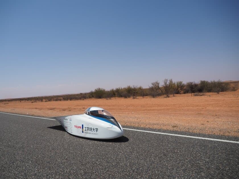 オーストラリア大陸3,000km超を走破した
工学院大学ソーラーチームの車両を
12/19に帰国後初の一般公開！