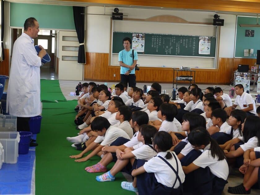 子どもの心の葛藤「命を頂くこと」の意味を考える　
愛媛の小学生　陸上養殖したヒラメの今後を議論　
「いのちの授業」2020年2月15日(土)／
「結論実行の授業」同年3月10日(火)　
＜愛媛県伊予市立北山崎小学校＞