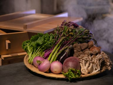 様々な地元食材を優雅に楽しめる