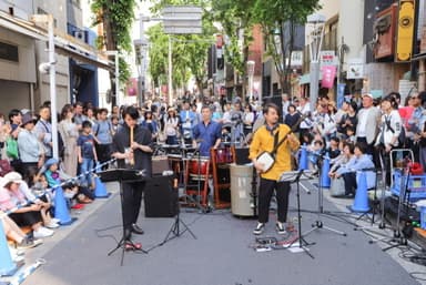 神楽坂芸能めぐり 街角ライブ