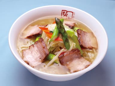 野菜たっぷり！しょうがラーメン