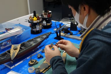 社長がプラモデル制作中