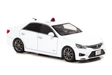 1/43 トヨタ マーク X 350S +M SUPER CHARGER (GRX133) 2016 警視庁高速道路交通警察隊車両 (覆面 白)：右前