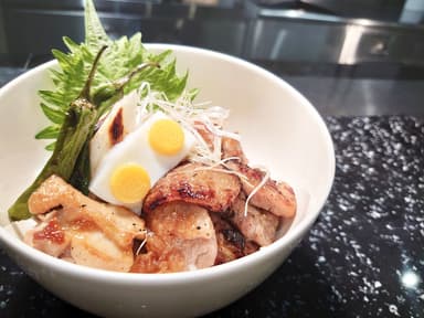 炭火焼き丼