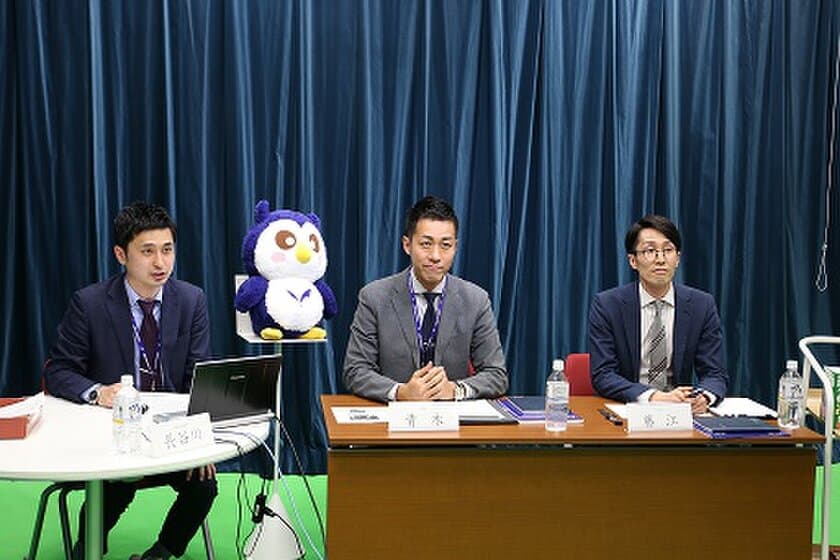 低学年からのキャリア形成支援もオンラインで手厚くサポート！
4日間連続ライブ配信「ＯＢＯＧインタビュー４ｄａｙｓ」を開催
～明治大学就職キャリア支援センター～