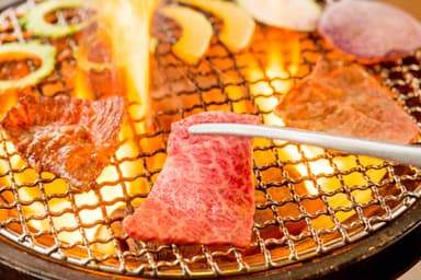 レストラン「炭火焼肉 琉宮苑」