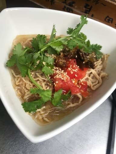 豆腐麺と春雨のスーラータン麺