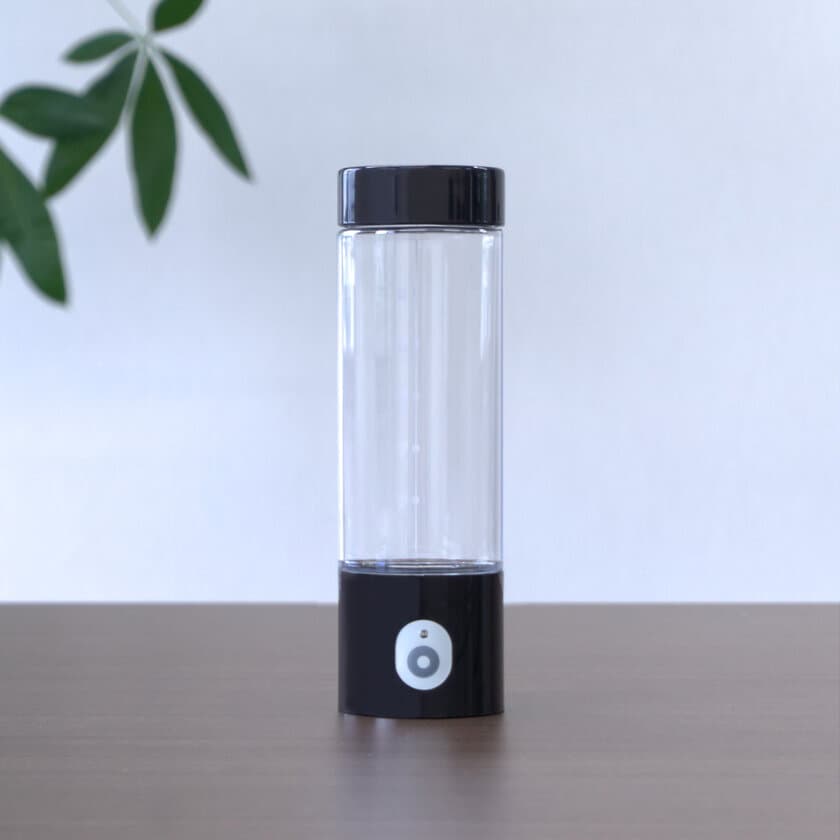 ボトル型オゾン水生成器「OzMagic Bottle」を8月3日に販売開始
　～除菌・消臭力のあるオゾン水をより手軽に利用～