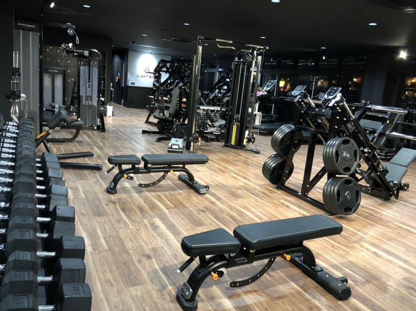 暑さに負けずにトレーニング！
静岡県の「eIGHT GYM」、新型コロナ×熱中症対策を徹底　