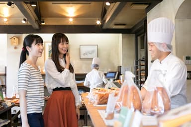 人気のパン屋さんでも使えます