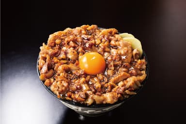 “肉汁油”大爆発すた丼　1&#44;250円(税込)