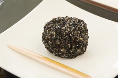 コクと香り深い「黒胡麻」