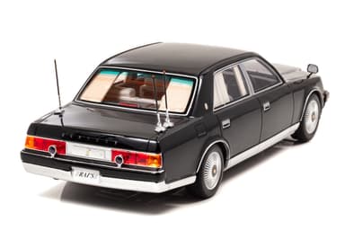 1/18 トヨタ センチュリー (GZG50) 2007 日本国内閣総理大臣専用車：右後