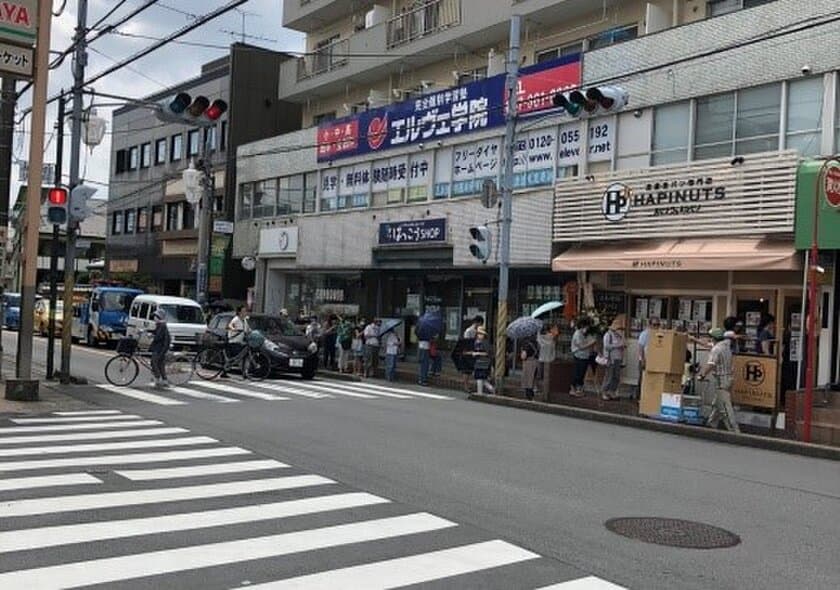 日本でここだけ！？千葉県発の食パン専門店がつくる、
ピーナッツとレーズンの食パンがオープンから連日完売に！！