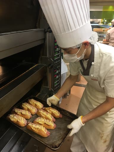 焼きたてあつあつのパンたち