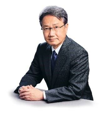 舘田氏