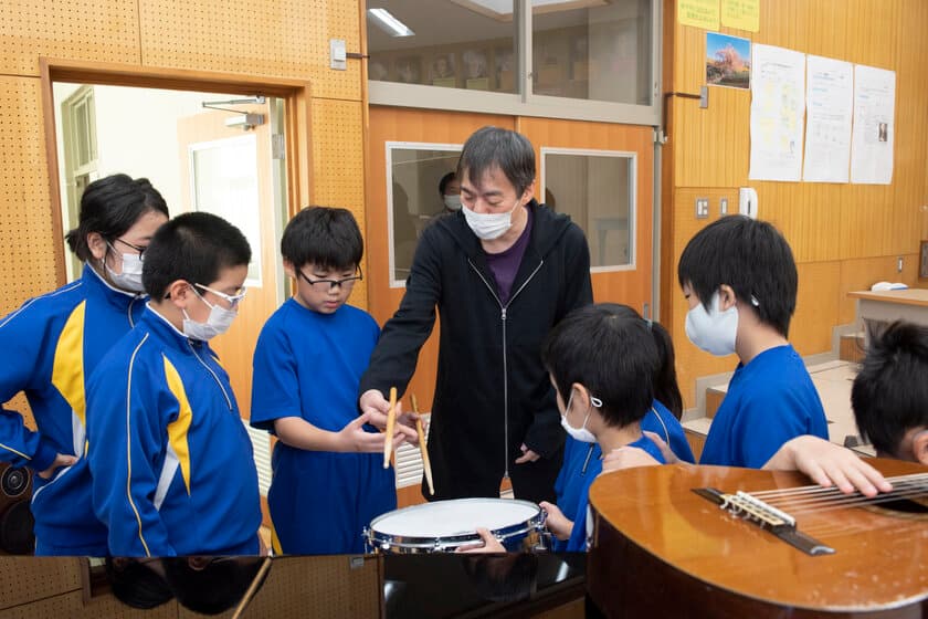 福島県双葉郡富岡町の子どもたちと使う良質な楽器を募集
　-Professionals in School Project-