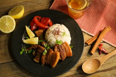 ルーロー飯など、お料理も作れます！