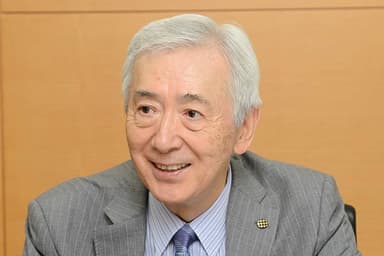 藤沼 亜起 氏 写真