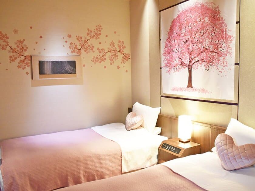 ホテル京阪 京都 グランデ
今年はお部屋でお花見気分 「桜ルーム」で過ごす宿泊プランを販売
