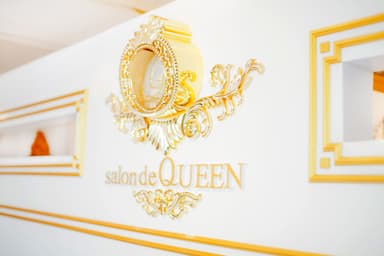 salon de QUEEN