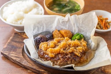 相州牛100％ 肉汁ハンバーグ定食