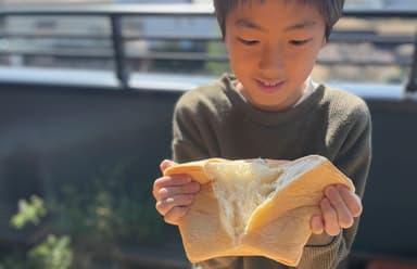 お子さまが食べても安心な食パンを